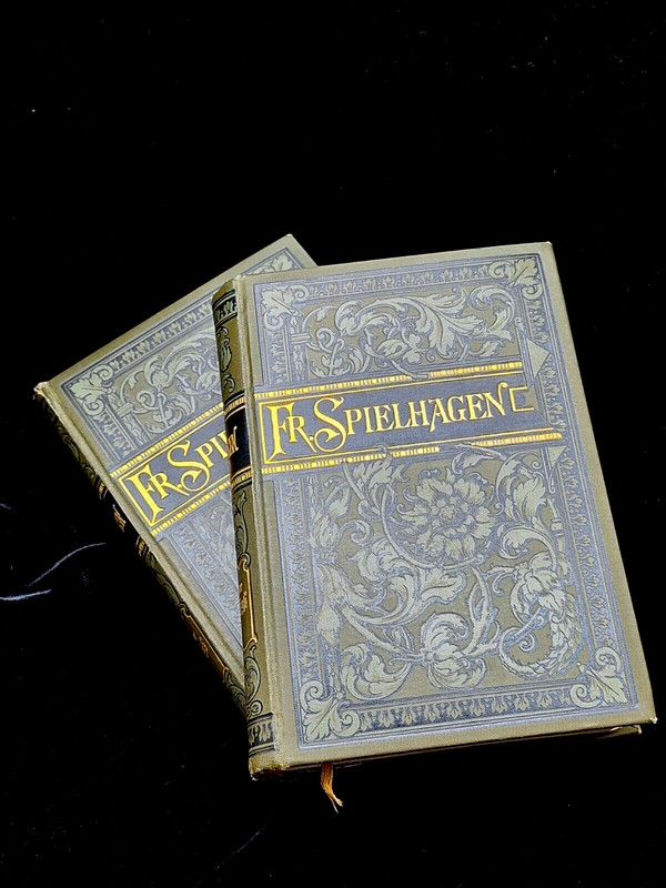 Hammer und Amboss, 1907 Vol 1 & II Roman Classic, Fr Spielhagen two Vol. Antique gallery