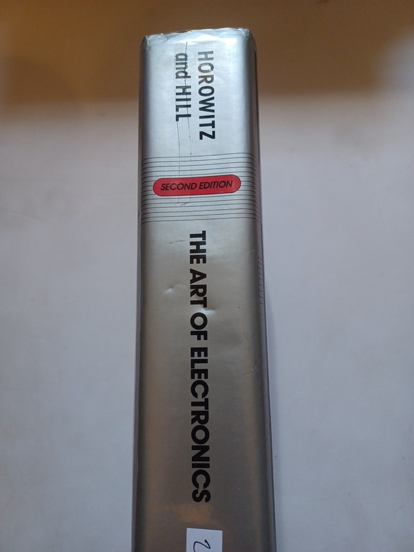 The Art of Electronics - Hardcover, by Horowitz Paul; Hill Winfield - Very Good gallery
