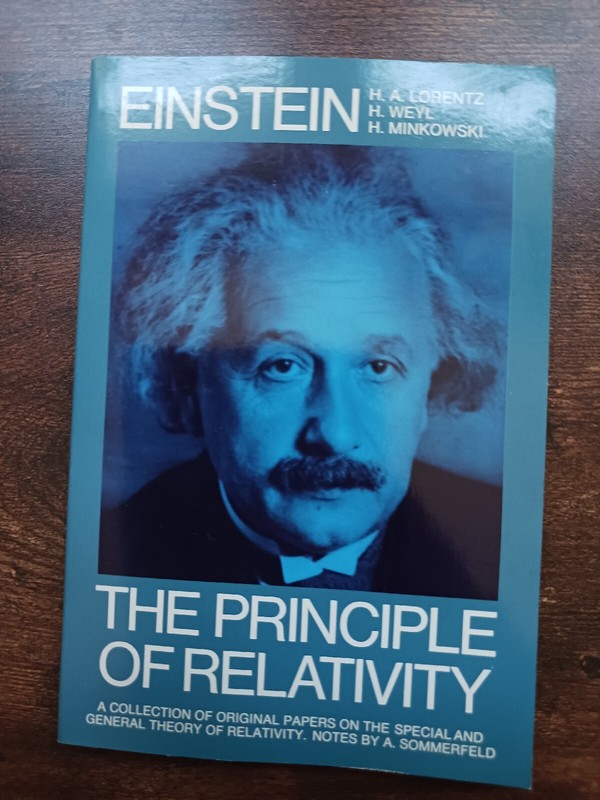 The Principle of Relativity (Dover Books on Physics) – Paperback – GOOD