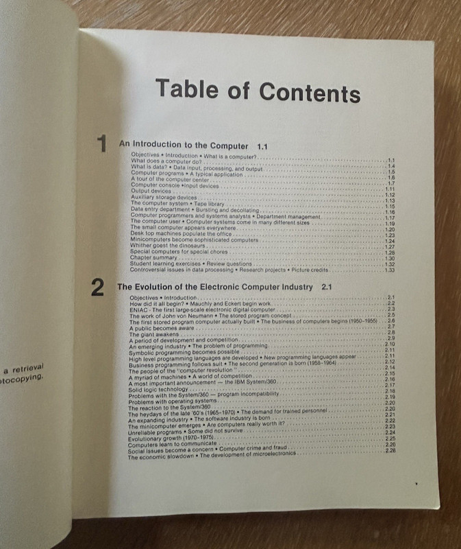 Intro to Computers & Data Processing ~ CourseStudent Workbook ~ Shelly & Cashman gallery