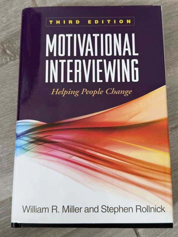 🍏 Motivational Interviewing: Helping People Change Third Edition Hardcover