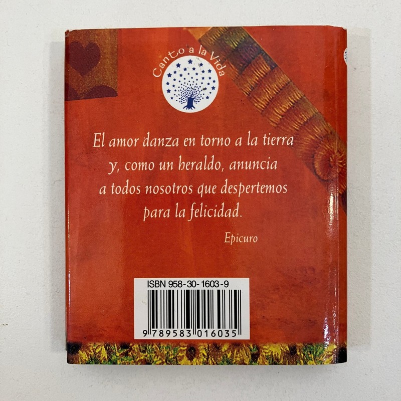 Enamorados Spanish Edition MINI HCDJ 2005 Panamericana Editorial First Reprint gallery