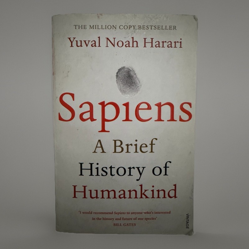 Sapiens A Brief History of Humankind, Trade Paperback Book, Yuval Noah Harari