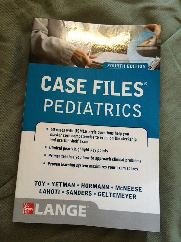 Case Files Pediatrics, Fourth Edition (LANGE Case Files) [Paperback] Toy,