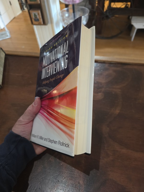 Motivational Interviewing: Helping People Change, 3rd Edition (Applications of M gallery
