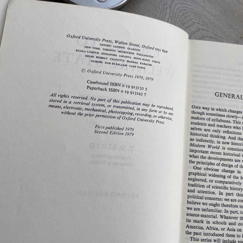Short Oxford History of the Modern World Ser.: Empire to Welfare State : English gallery