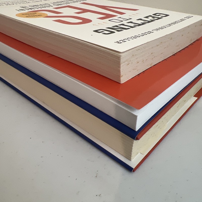 Negotiation & Deal-Making Book Bundle – 3 Book Lot Harvard Business Wall Street gallery